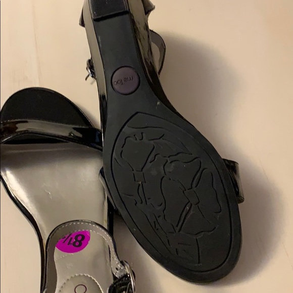 Sandal - Picture 4 of 4